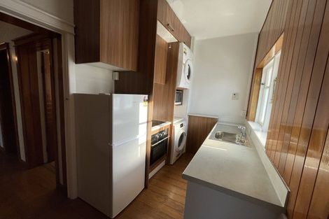 Photo of property in San Marino Apartments, 4/4 Oak Park Avenue, Te Aro, Wellington, 6011