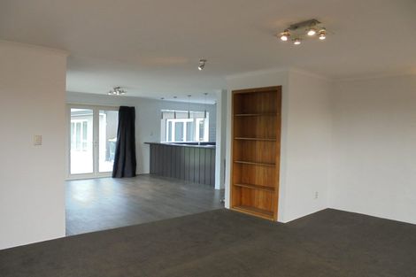 Photo of property in 39 Beauford Place, Parklands, Christchurch, 8083