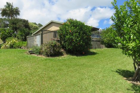 Photo of property in 9 Kupe Road, Coopers Beach, 0420