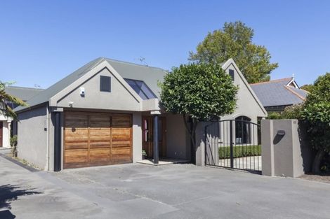 Photo of property in 1/135 Fendalton Road, Fendalton, Christchurch, 8052