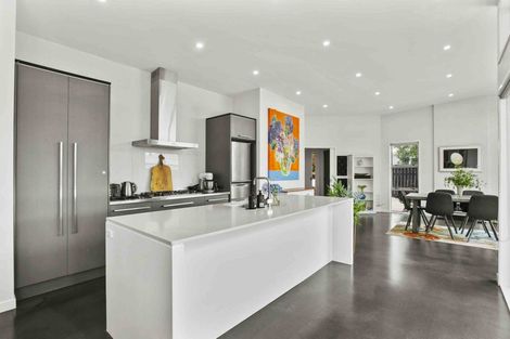 Photo of property in 33a Waimea Street, Westown, New Plymouth, 4310