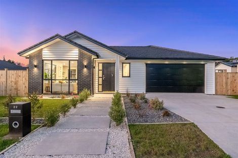 Photo of property in 22 Lewis Younie Road, Kumeu, 0810