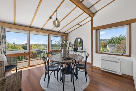 Photo of property in 1 Dyers Pass Road, Cashmere, Christchurch, 8022