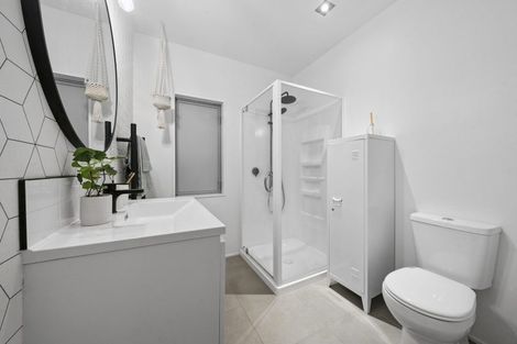 Photo of property in 23/2 Onslow Road, Khandallah, Wellington, 6035