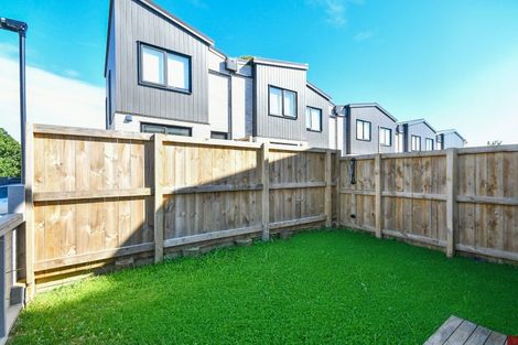 Photo of property in 110 Te Puketoka Lane, Mangere, Auckland, 2022