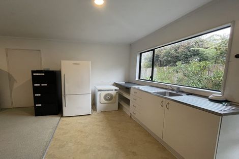 Photo of property in 4/35 Kiteroa Terrace, Rothesay Bay, Auckland, 0630