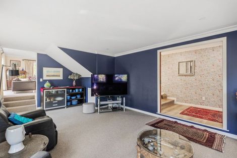 Photo of property in 305 Mangorei Road, Merrilands, New Plymouth, 4312