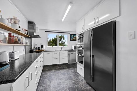 Photo of property in 20 Dudley Road Lower, Inglewood, 4386