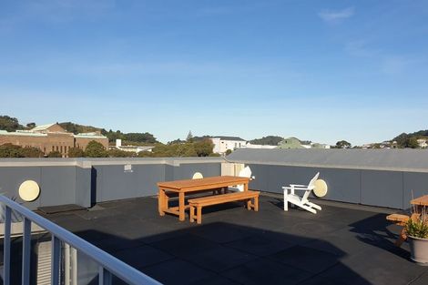 Photo of property in Urbane Apartments, 32/29 Webb Street, Mount Cook, Wellington, 6011