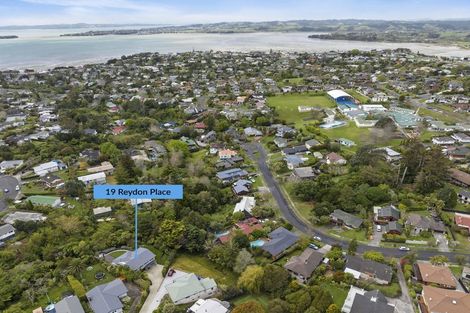 Photo of property in 19 Reydon Place, Cockle Bay, Auckland, 2014