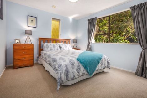 Photo of property in 3 Achilles Close, Tawa, Wellington, 5028