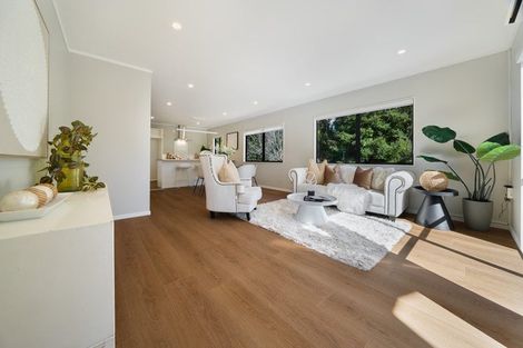Photo of property in 168 Verbena Road, Birkdale, Auckland, 0626