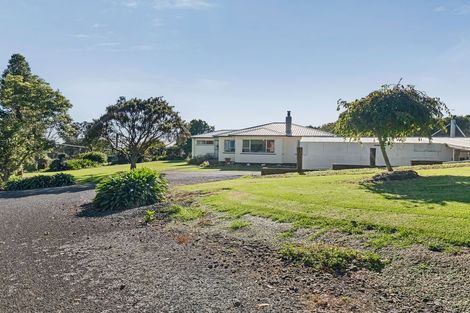 Photo of property in 1469 South Road, Kaitake, New Plymouth, 4374