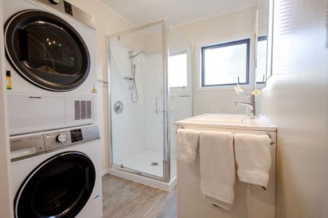 Photo of property in 25 Gow Street, Ross, 7812