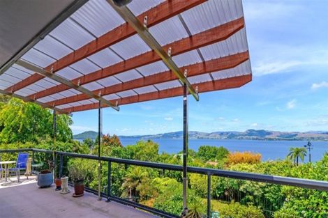 Photo of property in 21 Grand Vue Road, Kawaha Point, Rotorua, 3010