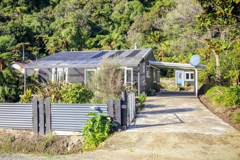 Photo of property in 42 Back Road, Granity, 7823