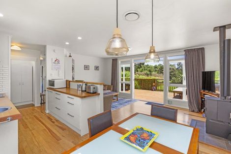 Photo of property in 13 Cross Street, Raglan, 3225