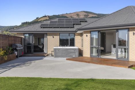 Photo of property in 14 Huntaway Close, Stoke, Nelson, 7011