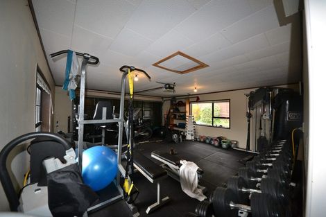 Photo of property in 2/42 Aberdeen Road, Campbells Bay, Auckland, 0620