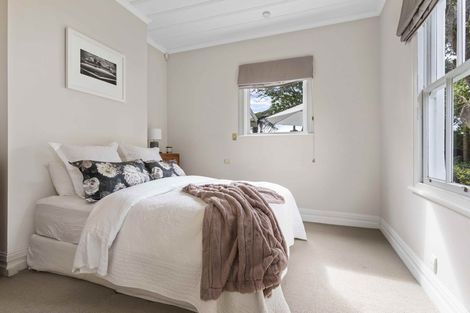 Photo of property in 229 Eskdale Road, Birkenhead, Auckland, 0626