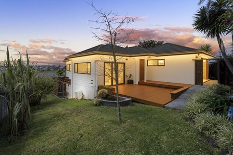 Photo of property in 257 Glengarry Road, Glen Eden, Auckland, 0602