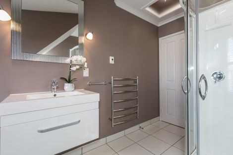 Photo of property in 247 Marine Parade, Napier South, Napier, 4110