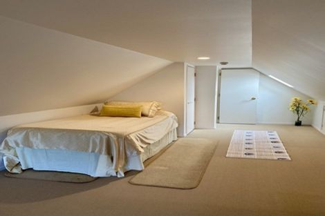 Photo of property in Redwood Village, 68/42 Main Road, Tawa, Wellington, 5028