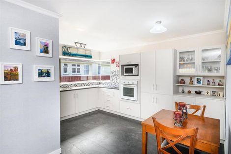 Photo of property in 7b Humphrey Street, Marton, 4710