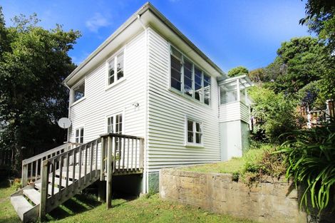 Photo of property in 13 Aplin Terrace, Ngaio, Wellington, 6035