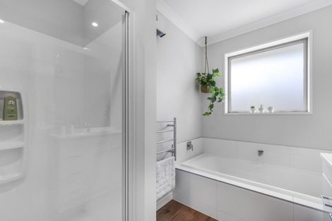 Photo of property in 2 Pukeko Place, Picton, 7220