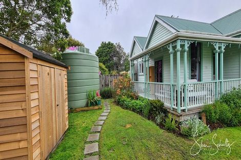 Photo of property in 10 Franklin Road, Paparoa, 0571
