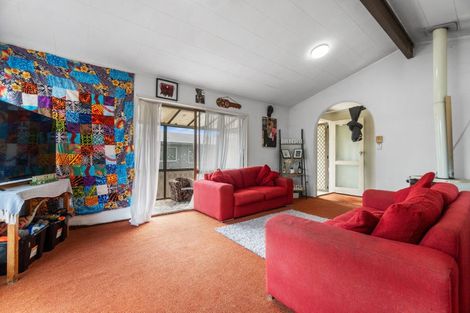 Photo of property in 48 Te Kauwhata Road, Te Kauwhata, 3710