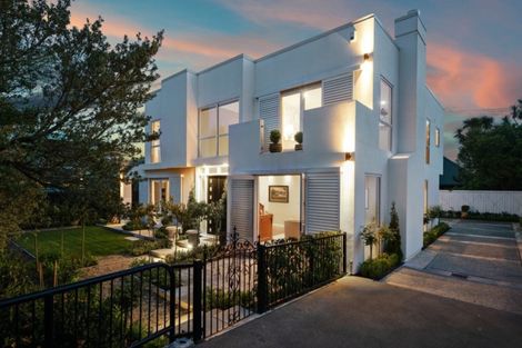 Photo of property in 111a Saint Andrews Square, Strowan, Christchurch, 8052