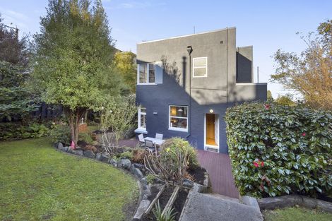 Photo of property in 4 Lawson Street, Roslyn, Dunedin, 9011