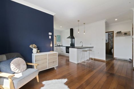 Photo of property in 69 Vogel Street, Roslyn, Palmerston North, 4414