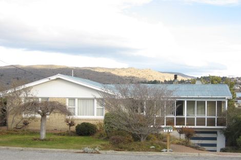 Photo of property in 52 Royal Terrace, Alexandra, 9320