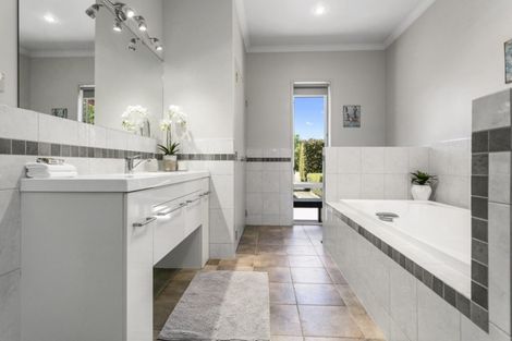 Photo of property in 26 Cowley Drive, Leamington, Cambridge, 3432