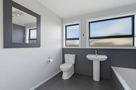 Photo of property in 7 Camden Street, Northcote, Christchurch, 8052