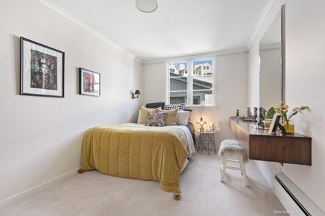 Photo of property in 2 Maida Vale Road, Roseneath, Wellington, 6011