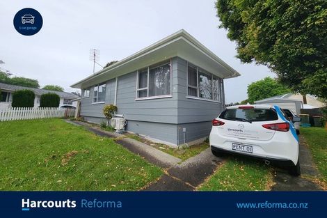Photo of property in 7 Sheralee Place, Red Hill, Papakura, 2110