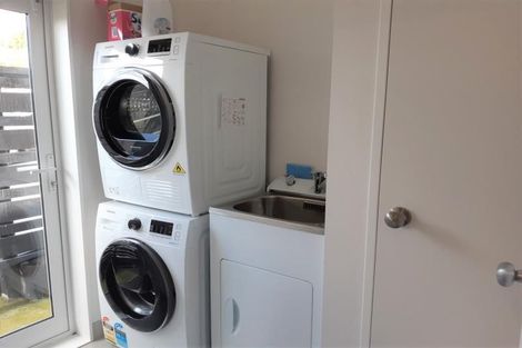 Photo of property in 3 Danden Way, Pukekohe, 2120