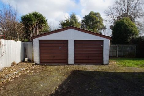 Photo of property in 6a Auburn Avenue, Upper Riccarton, Christchurch, 8041