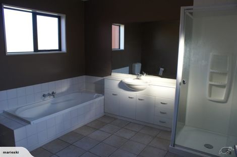 Photo of property in 132 Ilam Road, Ilam, Christchurch, 8041