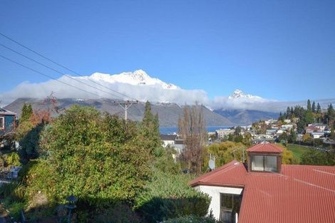 Photo of property in 6 Weaver Street, Queenstown, 9300