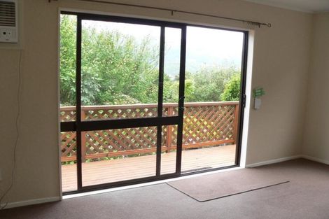 Photo of property in 58 Collins Avenue, Tawa, Wellington, 5028