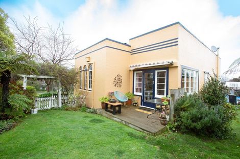 Photo of property in 47 Queen Street, Dannevirke, 4930