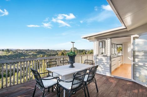 Photo of property in 233 Point View Drive, Dannemora, Auckland, 2016