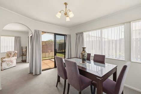 Photo of property in 2 Marwood Place, Mount Maunganui, 3116