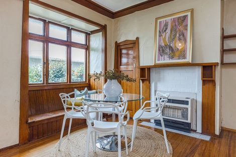 Photo of property in 2 Devon Road, Springvale, Whanganui, 4501