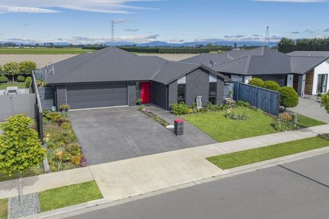 Photo of property in 43 Westpark Boulevard, Rangiora, 7400